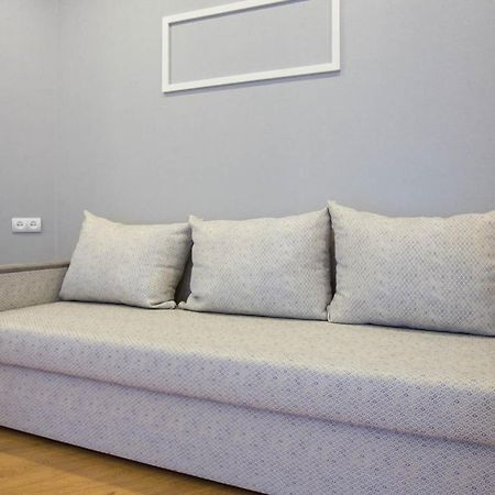 Studio Near Metro Yaroslava Mudroho, Universytet - Mykoly Khvylovoho Str 5-3 Харків Екстер'єр фото