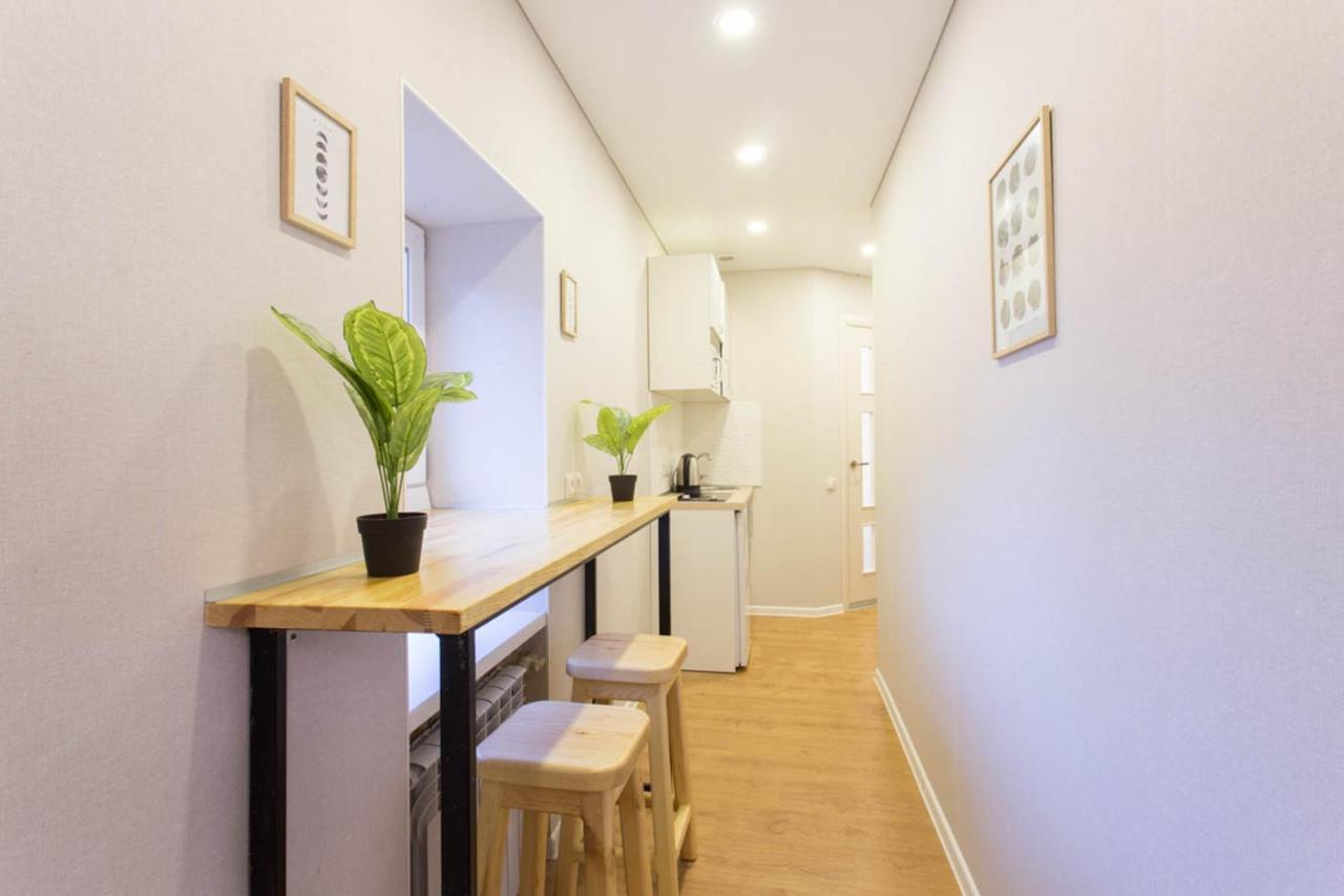 Studio Near Metro Yaroslava Mudroho, Universytet - Mykoly Khvylovoho Str 5-3 Харків Екстер'єр фото