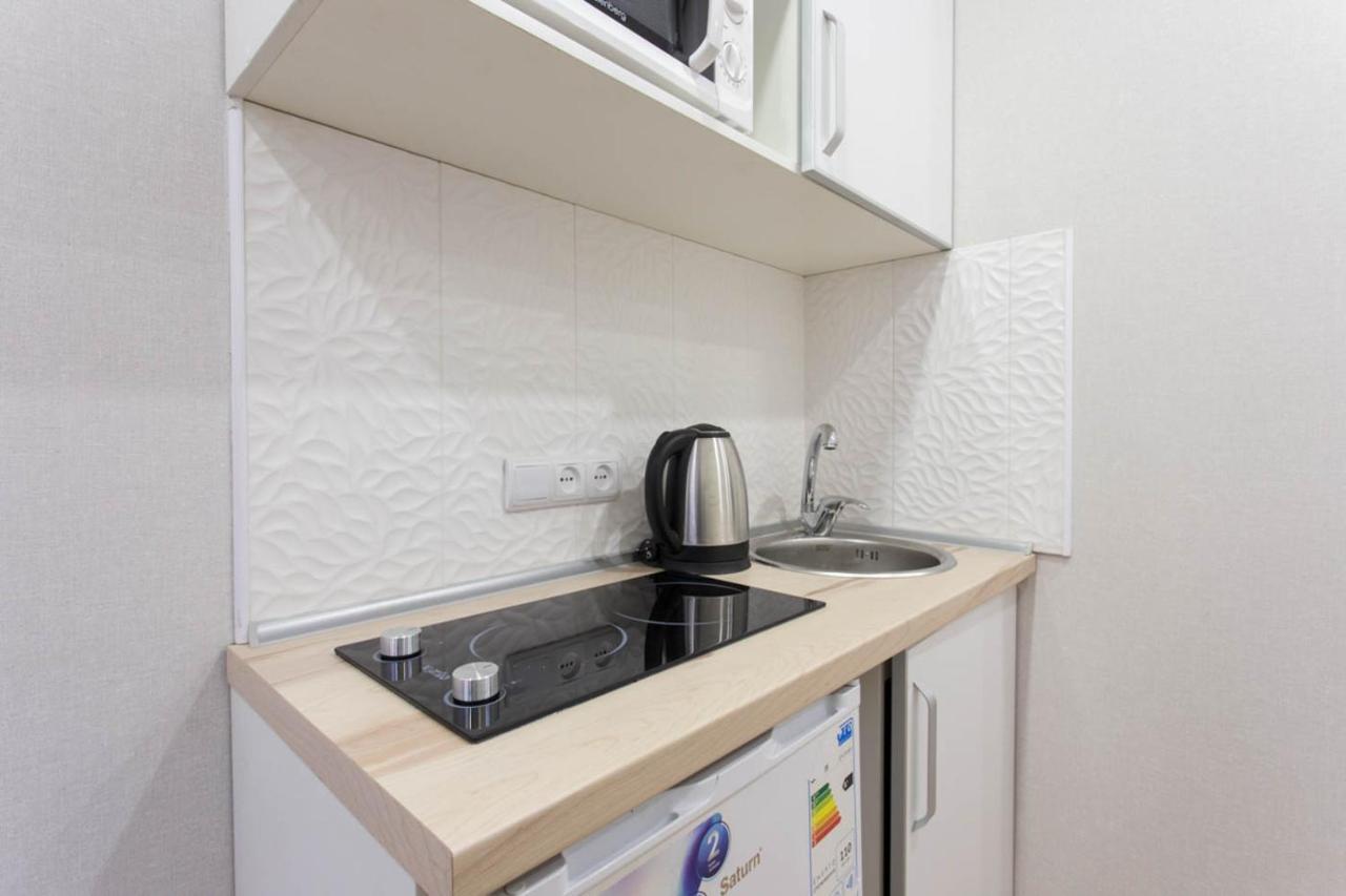 Studio Near Metro Yaroslava Mudroho, Universytet - Mykoly Khvylovoho Str 5-3 Харків Екстер'єр фото