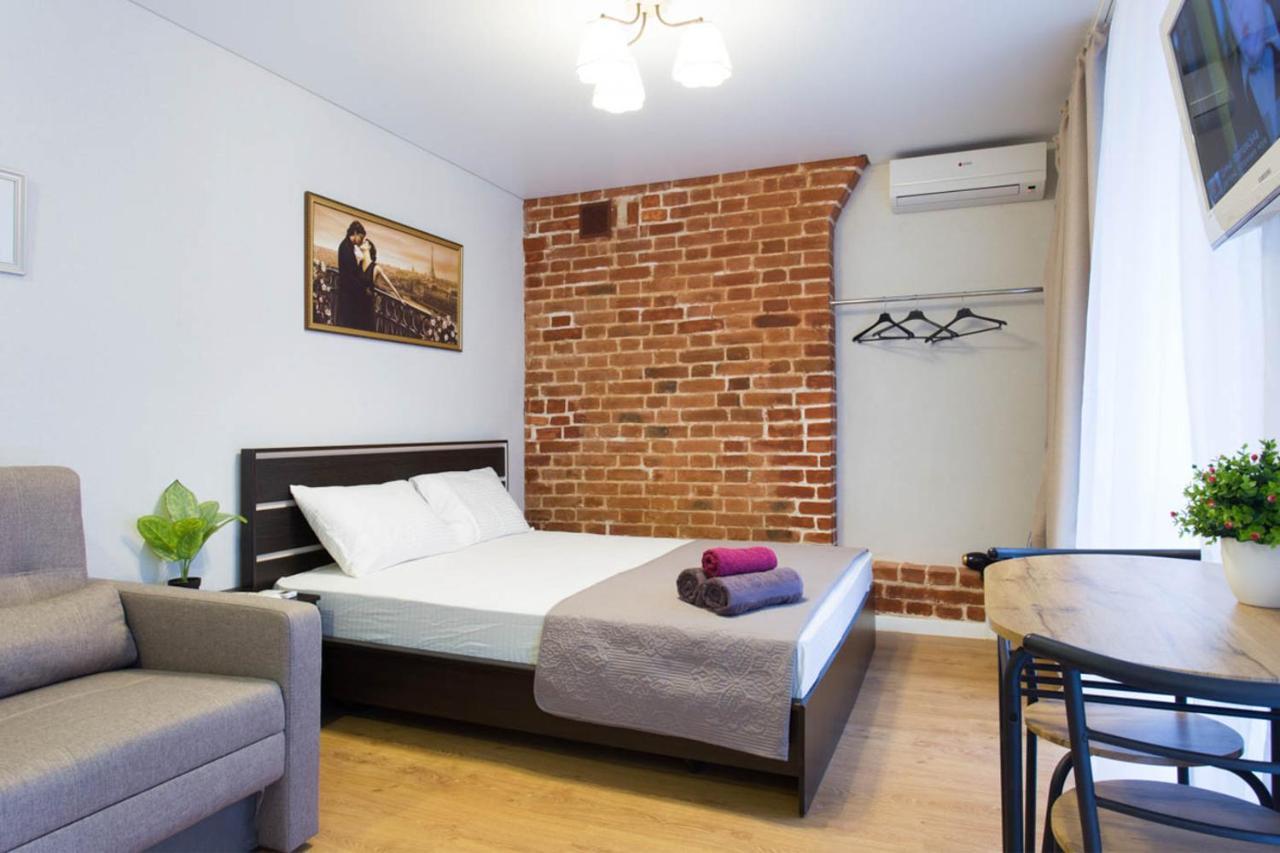 Studio Near Metro Yaroslava Mudroho, Universytet - Mykoly Khvylovoho Str 5-3 Харків Екстер'єр фото