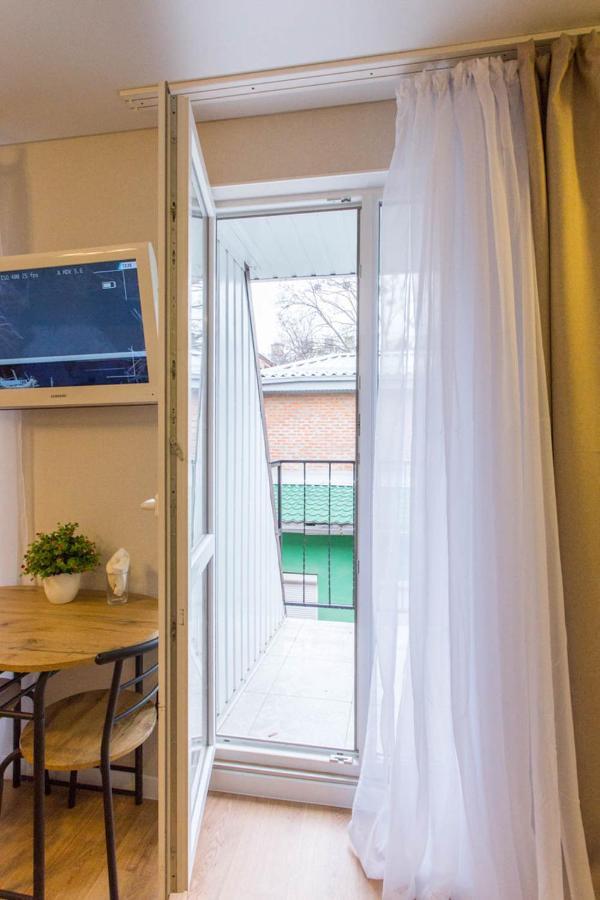 Studio Near Metro Yaroslava Mudroho, Universytet - Mykoly Khvylovoho Str 5-3 Харків Екстер'єр фото
