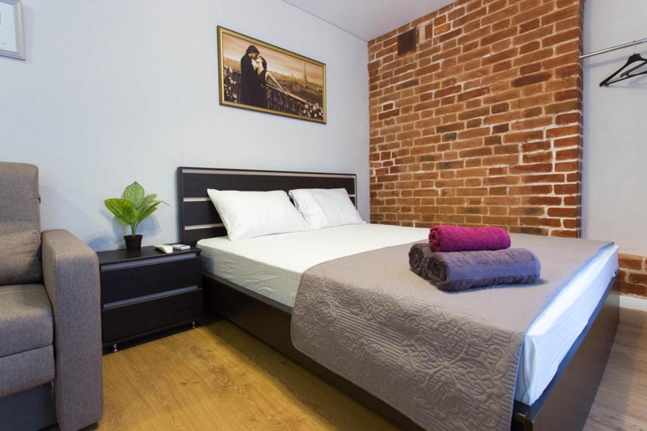 Studio Near Metro Yaroslava Mudroho, Universytet - Mykoly Khvylovoho Str 5-3 Харків Екстер'єр фото