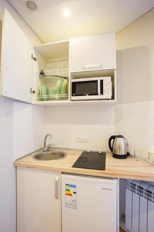 Studio Near Metro Yaroslava Mudroho, Universytet - Mykoly Khvylovoho Str 5-3 Харків Екстер'єр фото