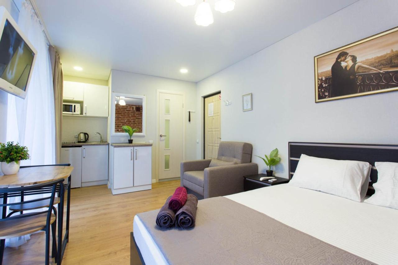 Studio Near Metro Yaroslava Mudroho, Universytet - Mykoly Khvylovoho Str 5-3 Харків Екстер'єр фото