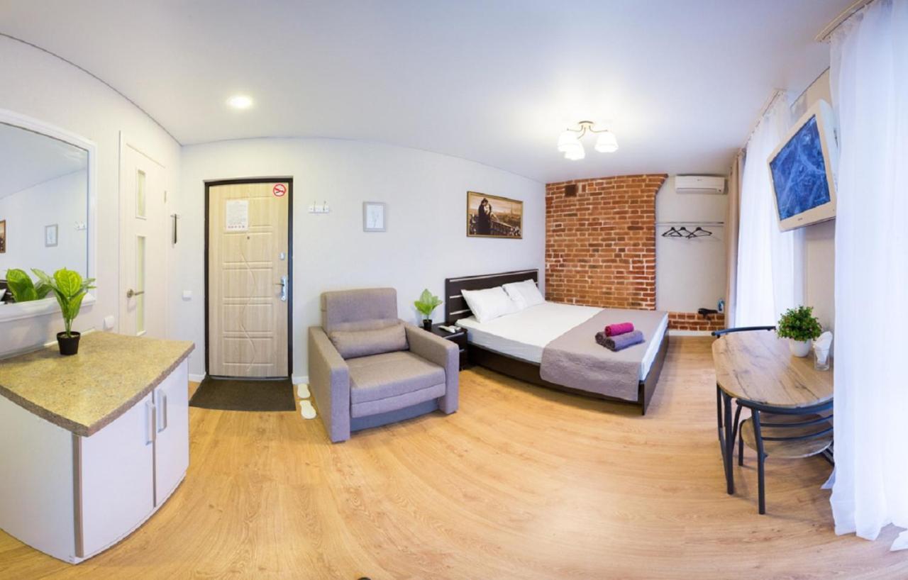 Studio Near Metro Yaroslava Mudroho, Universytet - Mykoly Khvylovoho Str 5-3 Харків Екстер'єр фото