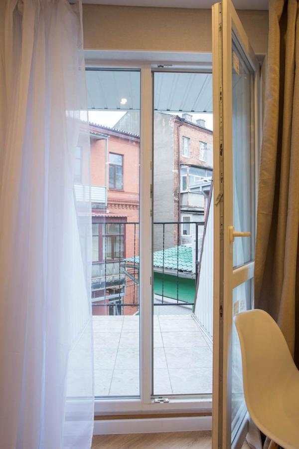 Studio Near Metro Yaroslava Mudroho, Universytet - Mykoly Khvylovoho Str 5-3 Харків Екстер'єр фото